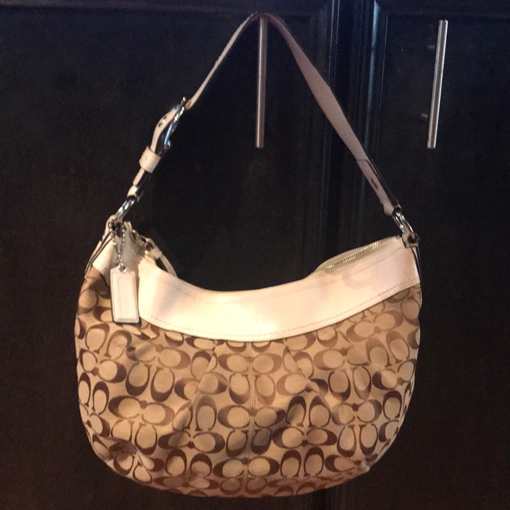 ❇️ Signature Coach Hobo